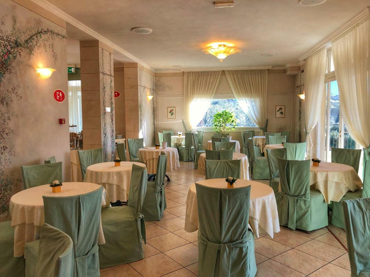 Hotel La Perla Tremezzo Esterno foto